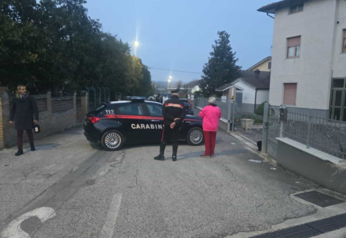 Gazi rrënon një shtëpi në Itali, ka të lënduar