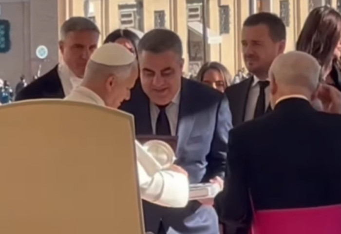 Ministri Gonxhja në dëgjesën Jubilare në Vatikan: Papa Leoni XIV përshëndet përfaqësuesit arbëreshë