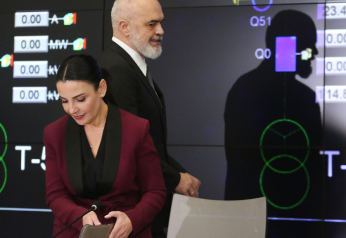 “S’ka betejë politike, as presion ndaj Kushtetueses”, Rama për rastin ‘Balluku’: Precedent kërcënues për demokracinë