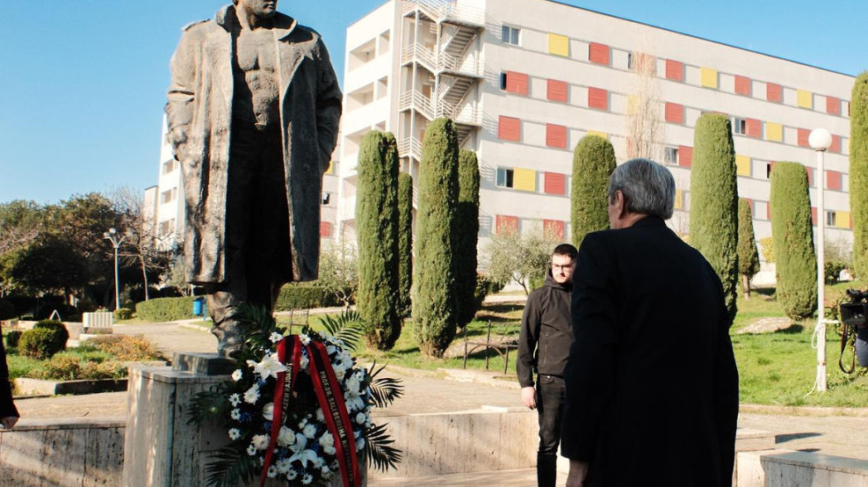 PD nderon Azem Hajdarin, Berisha: Studentët e Dhjetorit, heronjtë që sollën ndryshimin historik