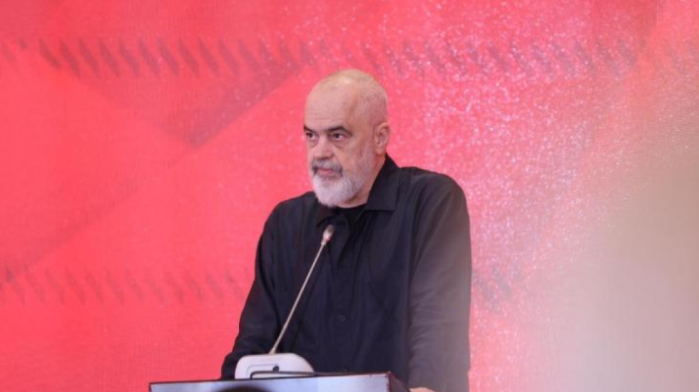 Rama thirrje investitorëve të huaj: Momenti është tani, investoni në Shqipëri!