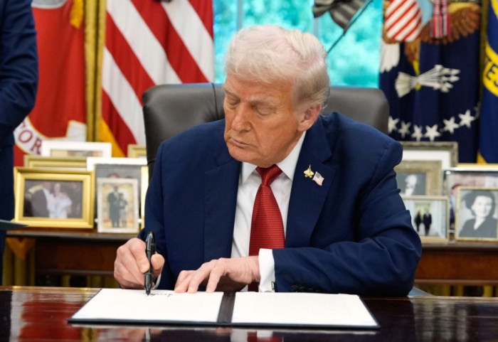 Trump prezanton “kartën e artë”, vizë amerikane e përshpejtuar për këdo që paguan 1 mln USD