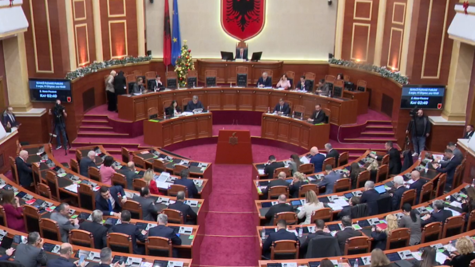 Nga buxheti tek zgjedhja e Avokatit të Popullit, nis seanca maratonë në Kuvend