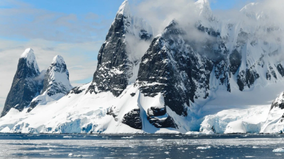 “Dimri po zhduket si stinë!” Ekspertët ngrenë alarmin: Temperatura rekord në Arktik