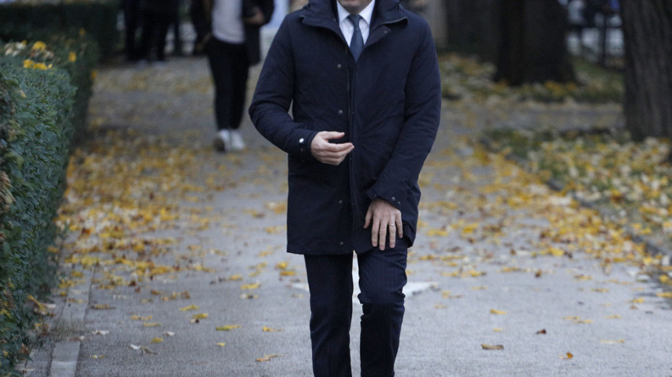 Protesta, fjala në modë e dhjetorit, Agron Shehaj fton qytetarët në shesh: Dorëzoni Belindën