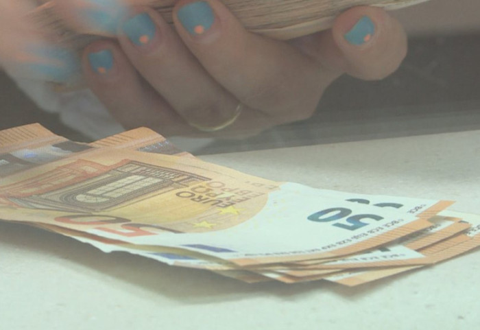 Qeveria e bën zyrtare, paga minimale rritet në 50 mijë lekë nga 1 janari