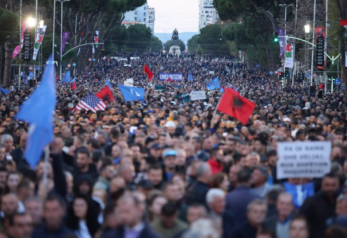 Sot protesta kombëtare e opozitës, blindohet Kryeministria