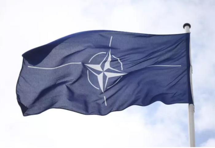 Shërbimet sekrete të NATO-s: Rusia po zhvillon armë për të goditur rrjetin Starlink