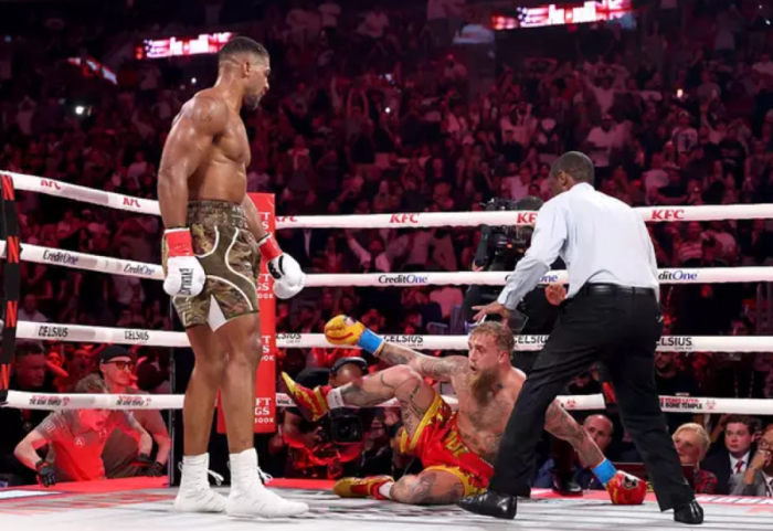 Jake Paul ngre padi pas disfatës “milionere” me Anthony Joshua