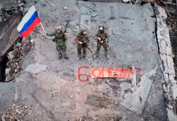 Ukraina humb një tjetër qytet, ndërsa banorët përballen me dimrin e ashpër e mungesën e energjisë elektrike