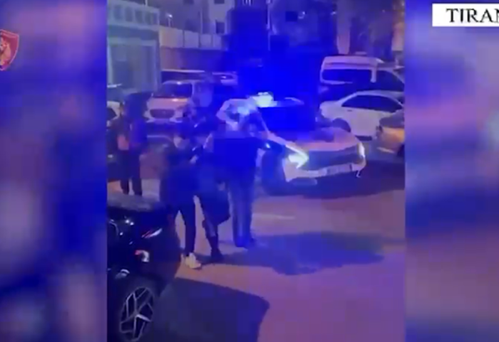 Drogë me taksi e motora picash, megaoperacion policor në Tiranë, arrestohen 22 persona