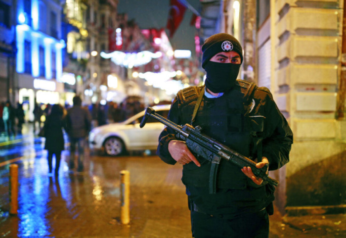 Turqia shkatërron celulën e ISIS, po përgatiste sulme për festa