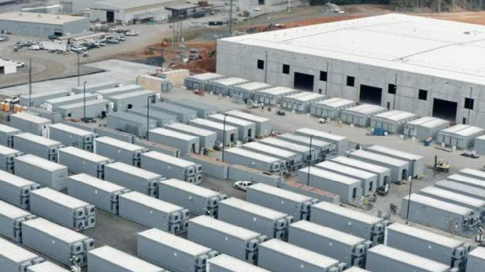 Pronari perfekt, iu jep 240 milionë dollarë punonjësve!