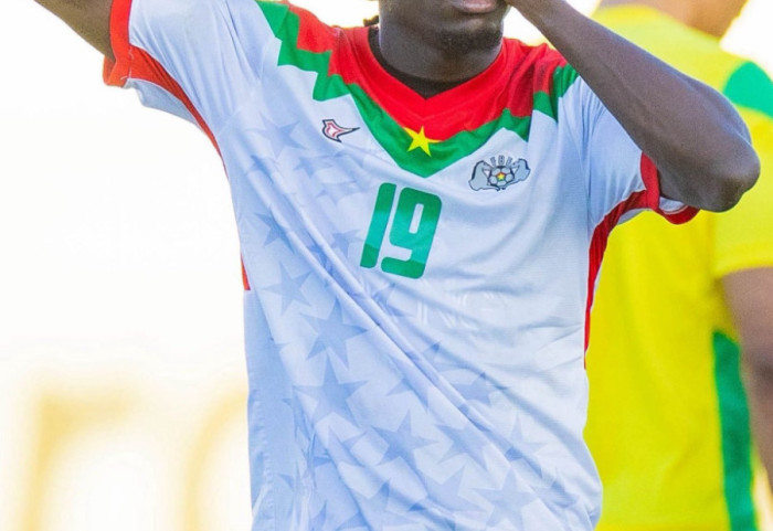 Gol në minutën e 95-të, historia e jashtëzakonshme e futbollistit që luan me një sy