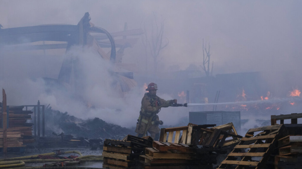 Djegia e 8 autobusëve pranë Durrësit, policia sqaron rrethanat