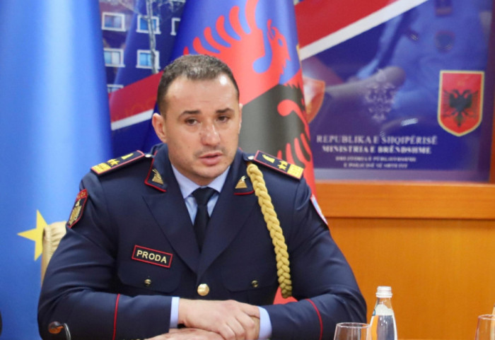 Një ditë pas protestës, largohet Proda, Sokol Bizhga përkohësisht në krye të Policisë së Shtetit