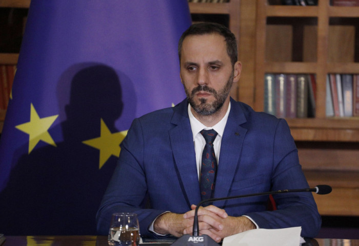 Kompensimi i pronarëve drejt përfundimit: mbi 13 mijë familje përfitojnë 1.4 miliardë lekë