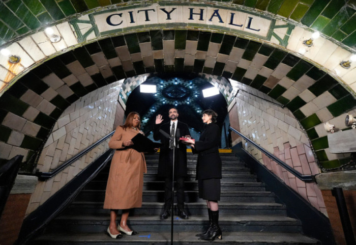 Mamdani betohet mbi Kuran si kryebashkiaku i Nju Jorkut