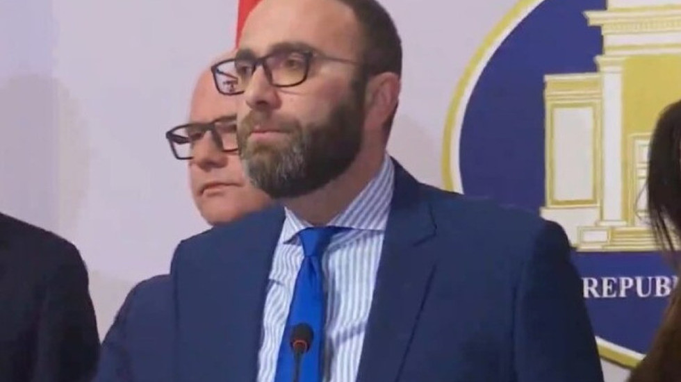 Padi në SPAK për Peleshin, PD: Mbron Belinda Ballukun