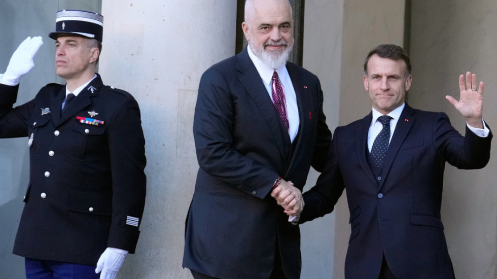 Rama pritet nga Macron në Paris, merr pjesë në samitin për Ukrainën