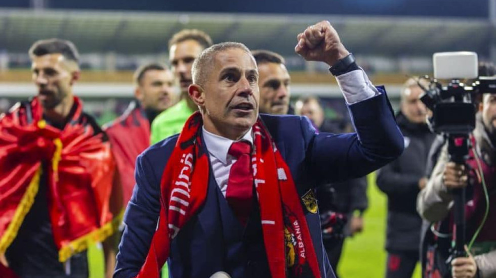 Shqipëria rinovon kontratën me trajnerin Sylvinho