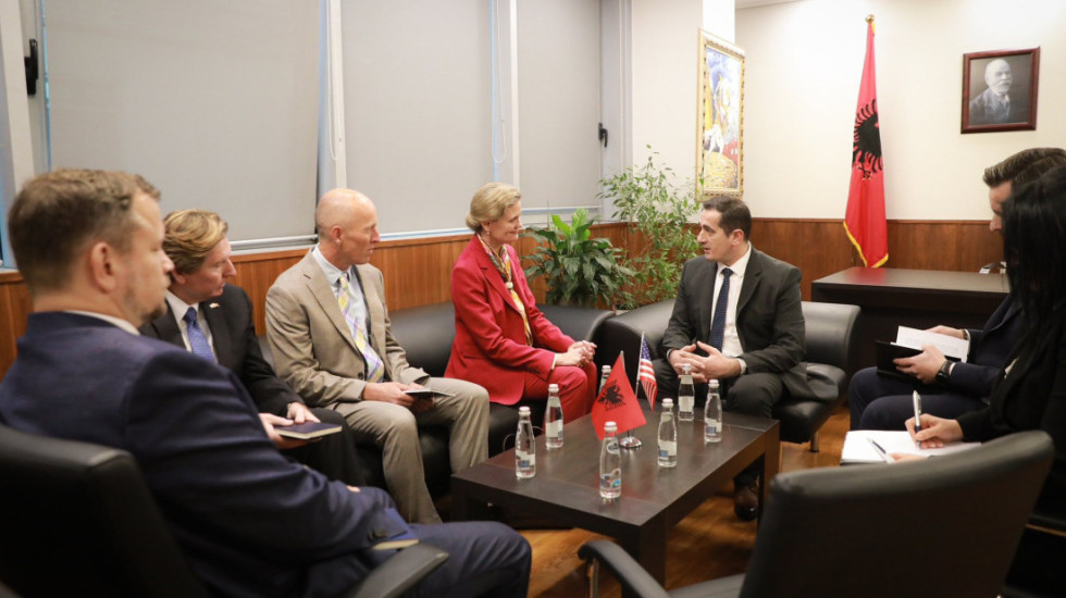 "Do përballemi me kartelet e drogës kudo që ndodhen", Van Horn takim me Brahon dhe Ketën