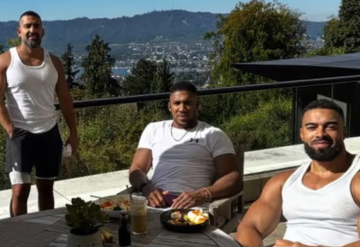 Joshua reagon për herë të parë pas aksidentit tragjik: Zoti më kishte vendosur pranë njerëzve të mëdhenj