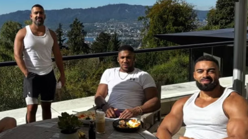 Joshua reagon për herë të parë pas aksidentit tragjik: Zoti më kishte vendosur pranë njerëzve të mëdhenj