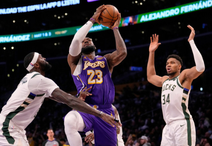 Nba: Antetokounmpo mposht LeBron, Oklahoma fiton me përmbysje