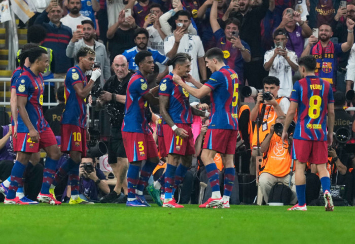 5 gola dhe spektakël, Barcelona fiton Superkupën e Spanjës në finale me Real Madrid