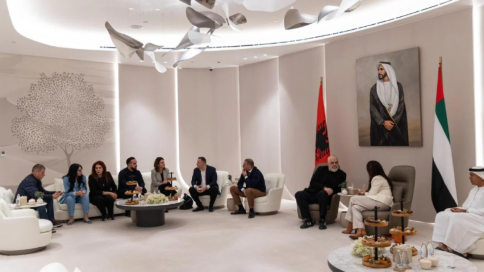 Kryeministri Rama shkon në Emiratet Arabe, merr pjesë në Javën e Qëndrueshmërisë
