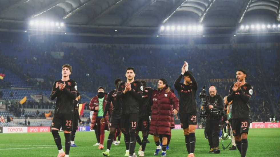 Torino në çerekfinalet e Kupës, Ismajli lëndohet në kavilje