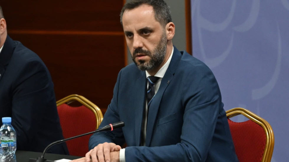 Miratohet amnistia penale, Lamallari: 447 të burgosur lirohen nga burgu menjëherë