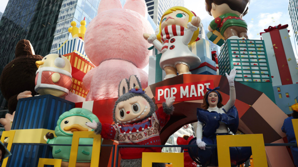 “Na shfrytëzoi Labubu”, punonjësit e lodrës ngrenë pretendime ndaj prodhuesit