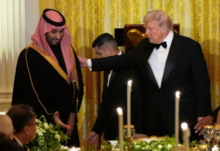 Si e bindën tre monarki të Gjirit, Trumpin, që t'i jepte Iranit "një shans" të fundit?