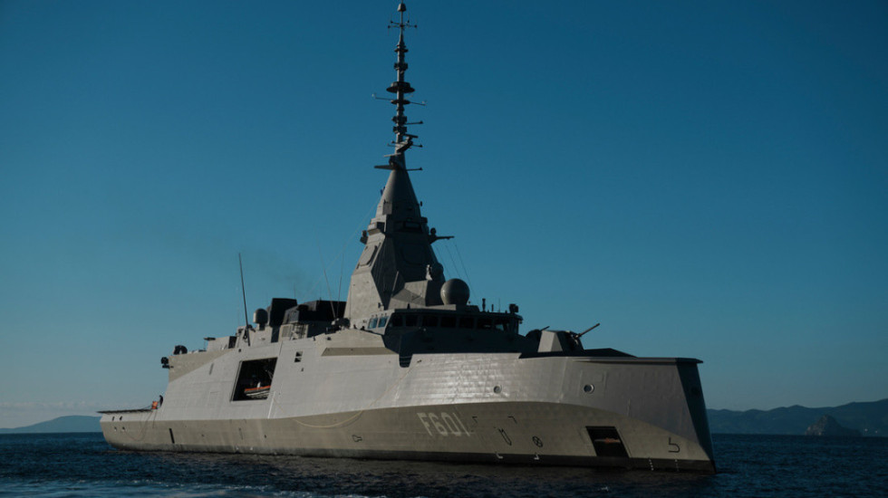 Greqia merr fregatën “Kimon”, Dendias: Më e forta në planet! Micotaqis: Po e bëj atdheun të sigurt