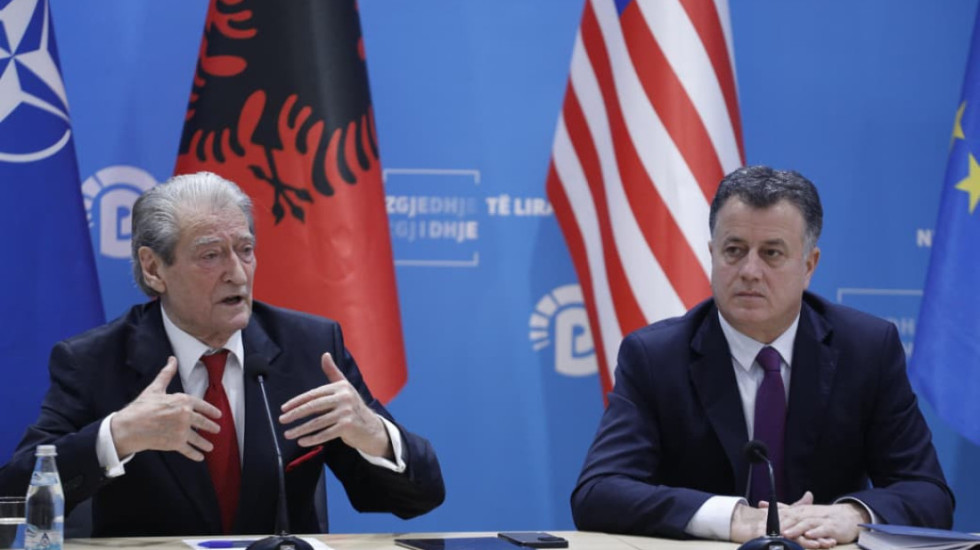 Berisha takon krerët e degëve: Vit përcaktues, të përgatitemi për protestën e 24 janarit