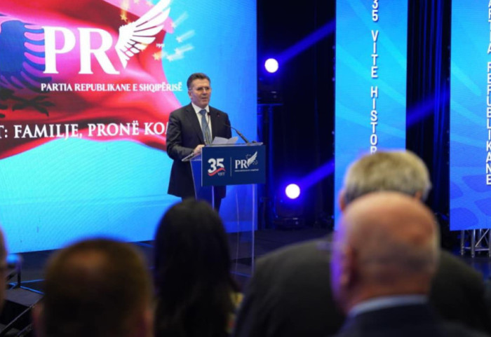 Partia Republikane feston 35-vjetorin e themelimit, vetëm opozita në ceremoni