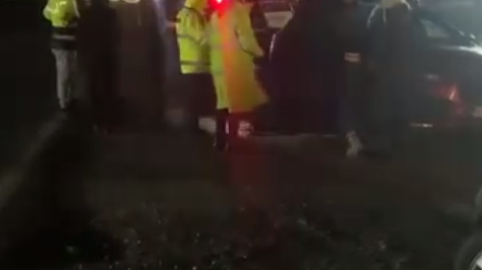 Aksident në Lungomare, makina përplaset me motorin