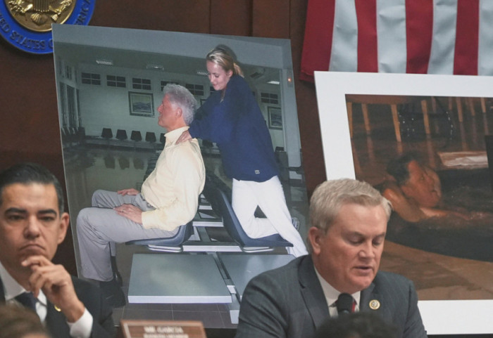 Çështja “Epstein”, ish-çifti presidencial Clinton rrezikon gjobë dhe burg