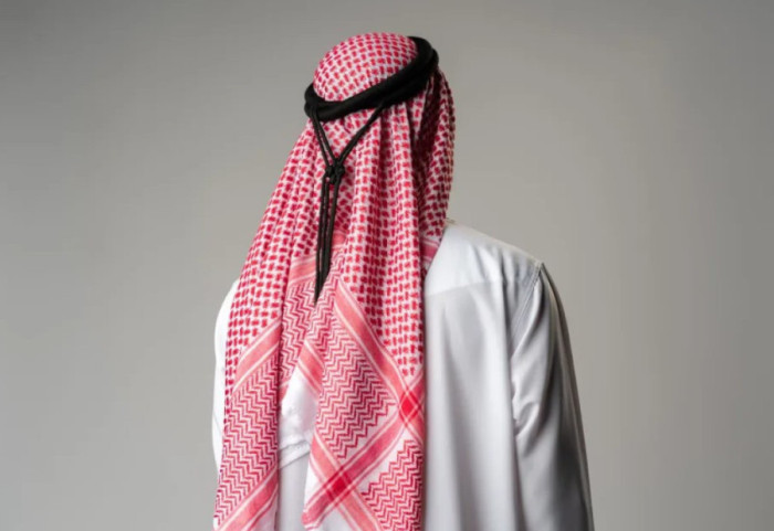 Takoi “sheikun” e rremë për intervistë pune, legjenda e futbollit anglez u rrëmbye dhe u mbajt peng