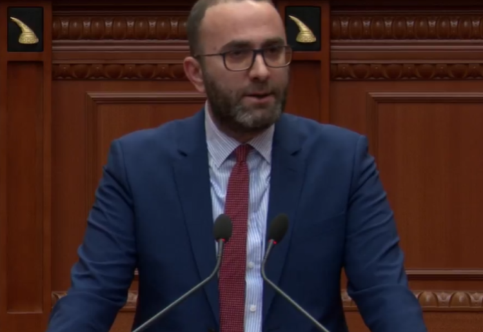 “Nuk e kuptojmë urgjencën”, Bardhi: Kundër procedurës së përshpejtuar për Bordin e Paqes