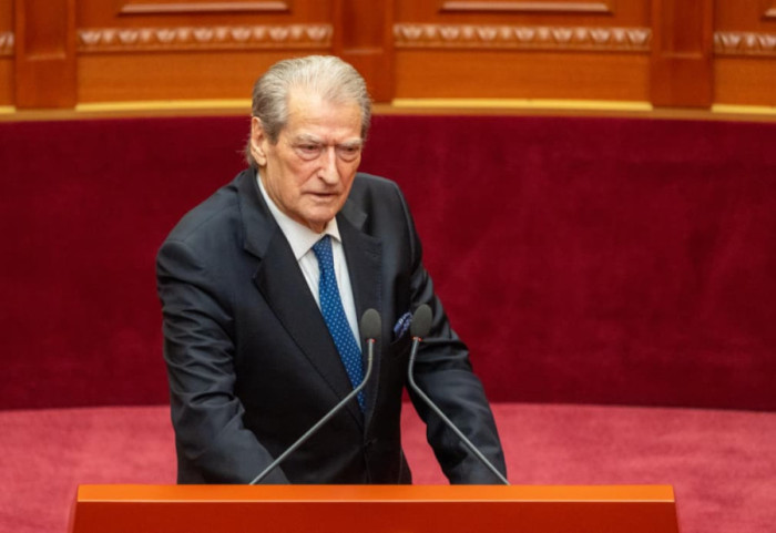 "Qendro në zyrë", Berisha paralajmëron Ramën: Po të vjen populli