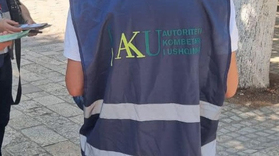 AKU tërheq nga tregu qumështin për bebe, rrezikon shëndetin