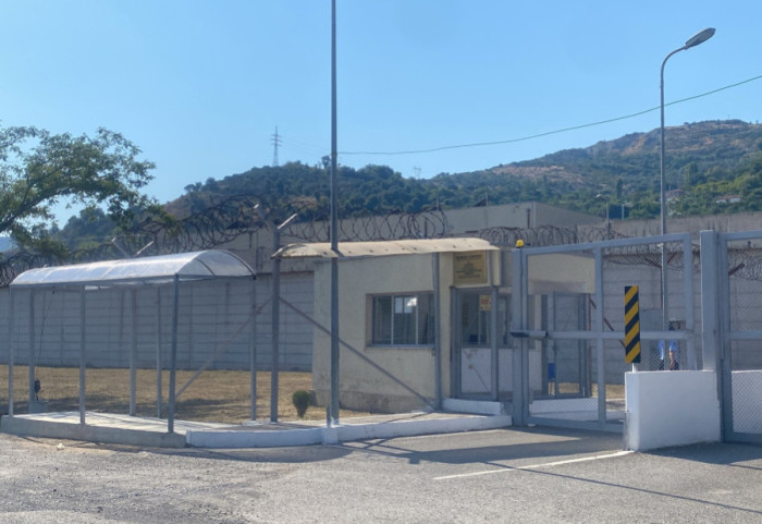 Dy të ekstraduarit nga Belgjika, izolohen në burgun e sigurisë së lartë në Peqin