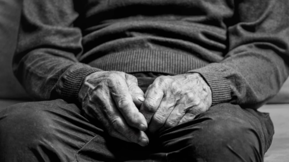 Ndërron jetë francezi më i vjetër në moshën 111-vjeçare, jetoi dy luftërat Botërore