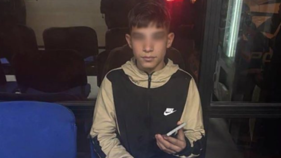 Ndalimi i të miturit në protestë, policia: Na gjuajti me gurë, nuk ka qenë asnjë moment në dhomë izolimi