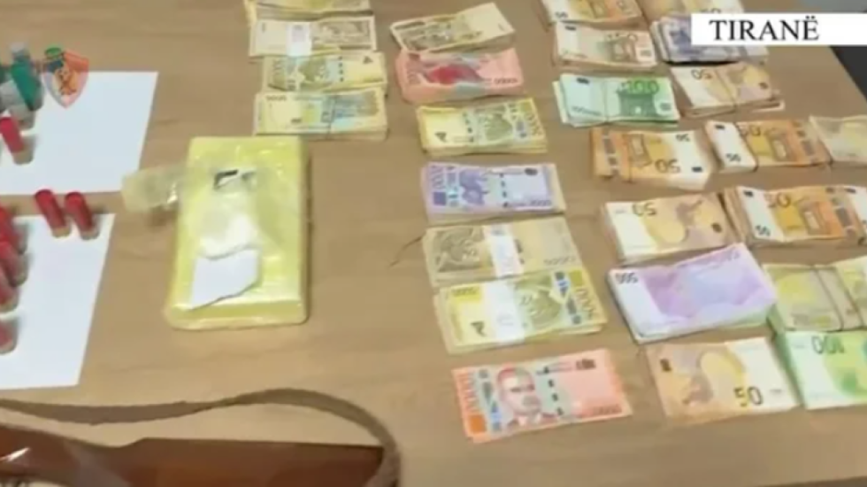 Furnizonin shpërndarësit me kokainë, 3 të arrestuar në Tiranë, sekuestrohen 120 mijë euro