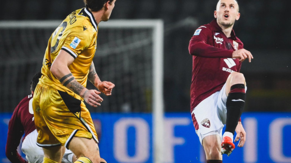 Kombëtarja shqiptare në alarm, dëmtimi lë Ardian Ismajlin një muaj jashtë fushave