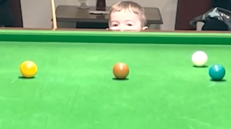 2-vjeçari mjeshtër në bilardo, hyn në Guinness